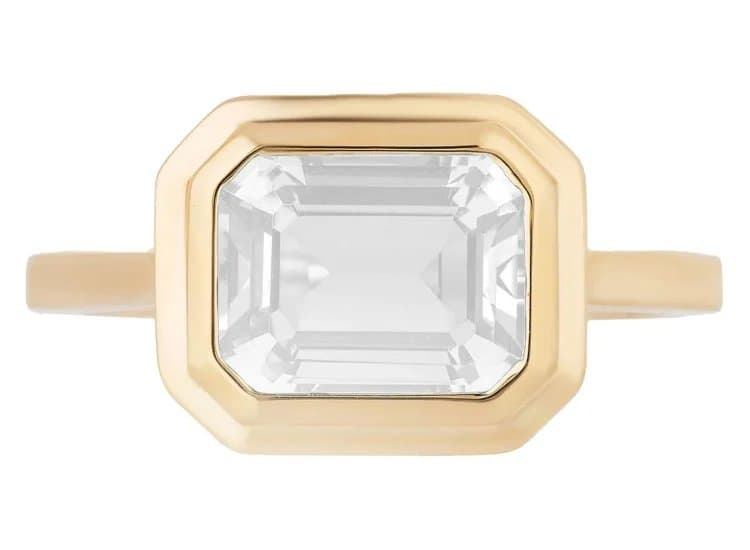 Goshwara Manhattan Emerald-Cut East-West Ring with Moon Quartz-Size 6-in 18K Yellow Gold