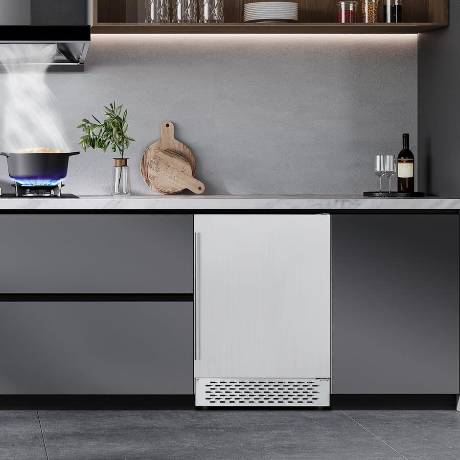 Zstar 23.4'' W Freestanding 120 Cans (12 oz.) Outdoor Rated Beverage Cooler