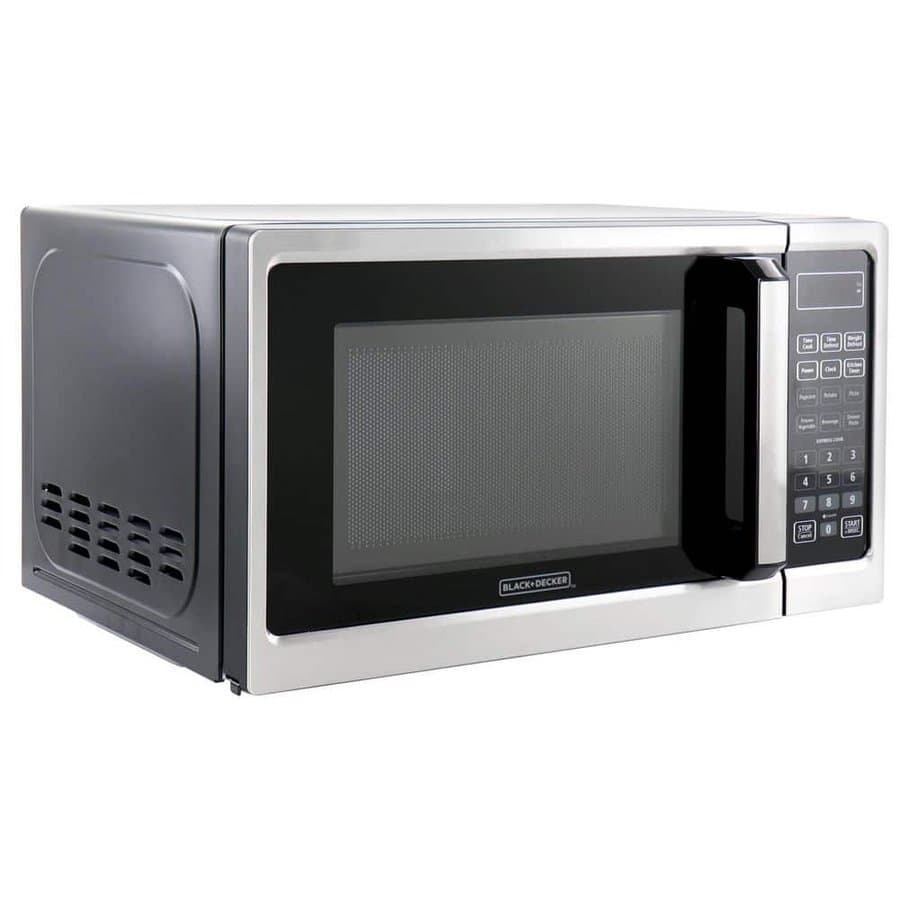 BLACK+DECKER 0.7 Countertop Microwaves 17
