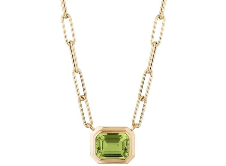 Goshwara Manhattan Pendant with Emerald Cut Bezel Set Peridot in 18K Yellow Gold