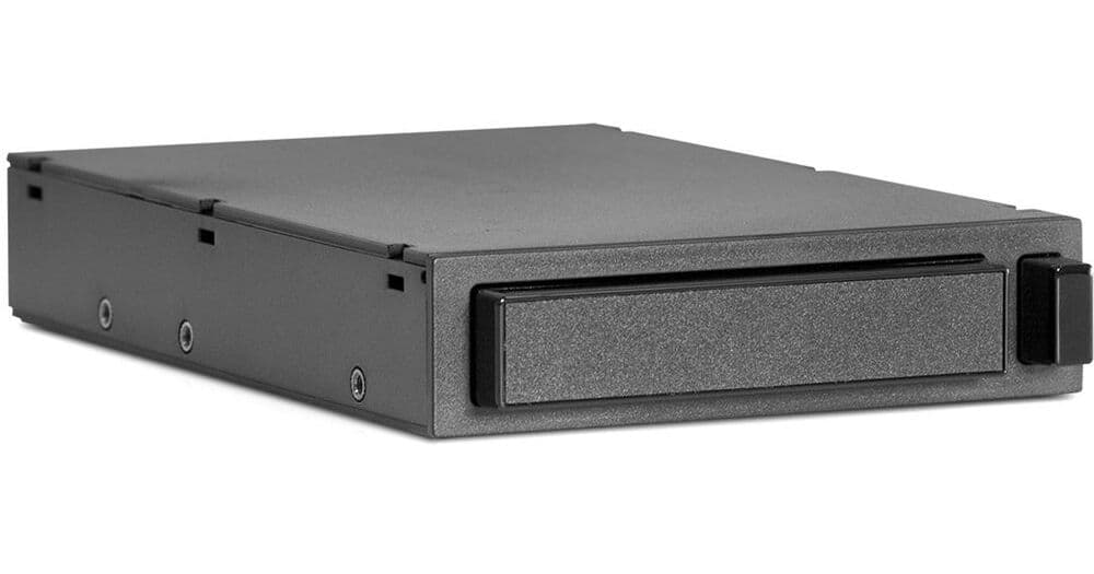 iStarUSA 3.5 to 2.5" SATA & USB 3.1 Gen 1 6 Gbps HDD/SSD Hot-Swap Rack