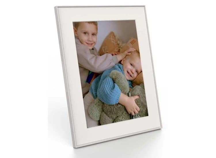Aura Walden 15-inch Digital Photo Frame, Clay with Paper Mat